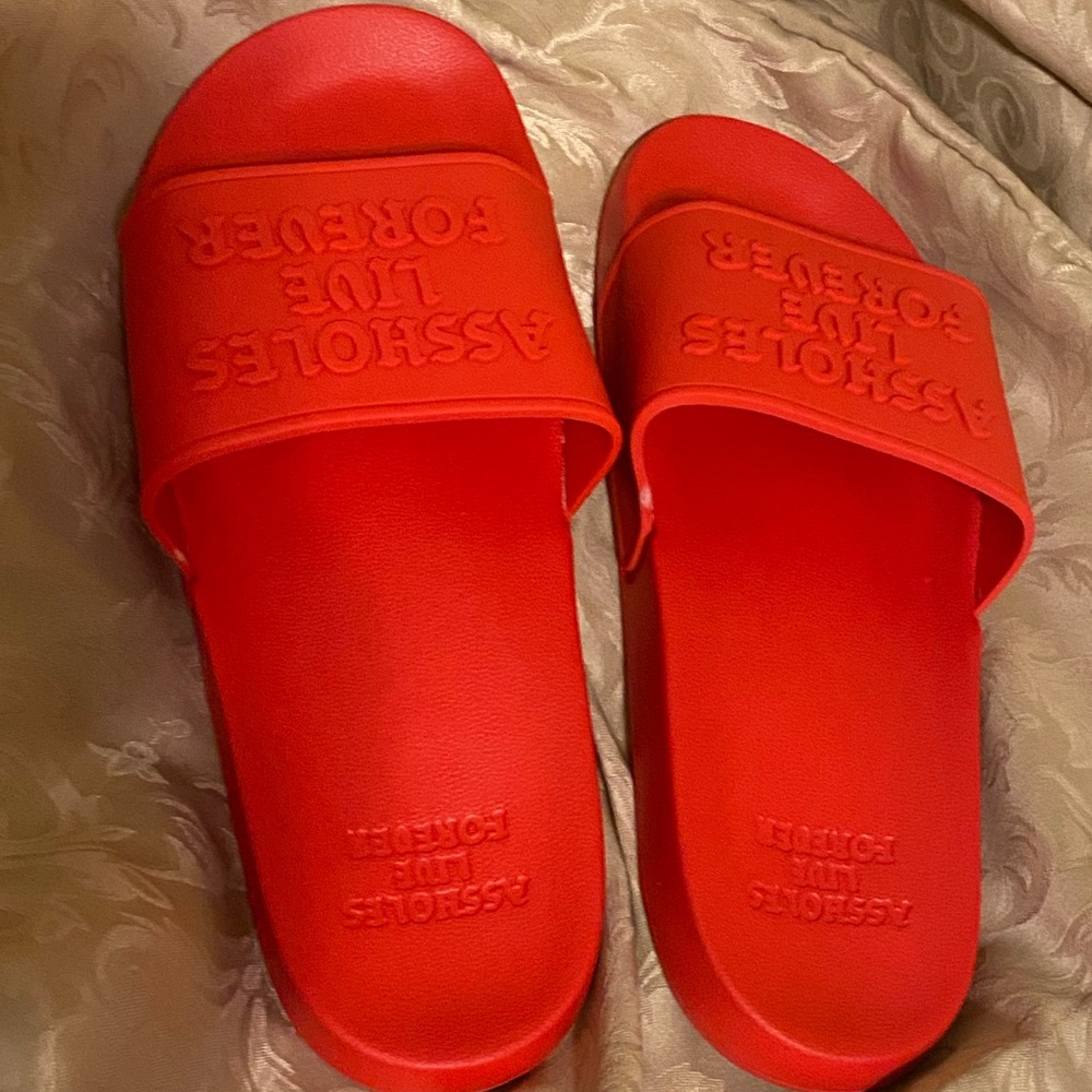 MENS Linda Finegold 
RED SUPERSOFT
SLIDES SIZE 7